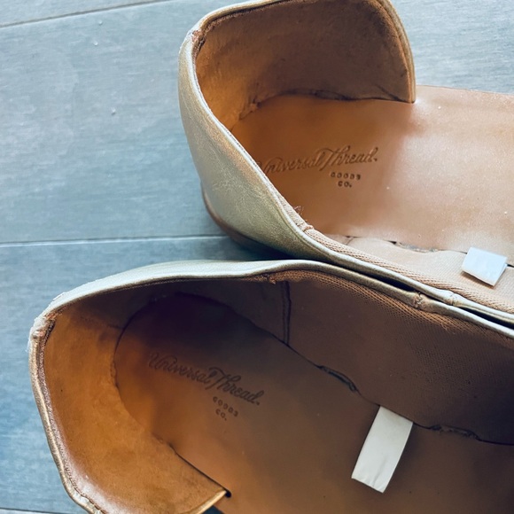 Gold wrap style sandal - Picture 4 of 5